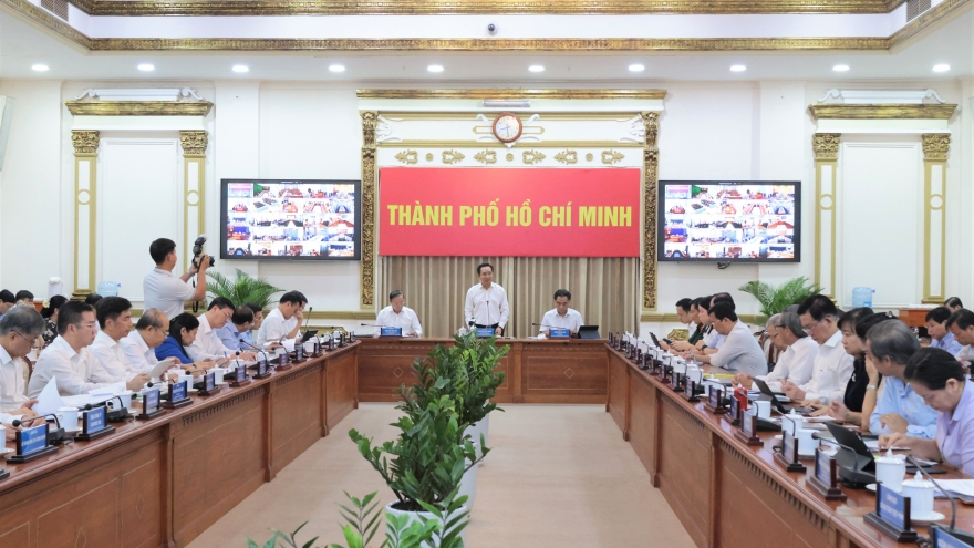 TP.HCM: Nhiều cán bộ quá tải sau một tháng vận hành chính quyền 2 cấp